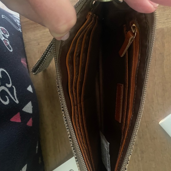 Hobo Brand Vida Wallet - Picture 3 of 3